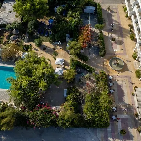 Summery Hotell