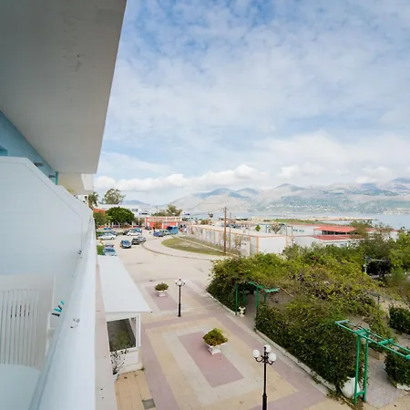 Summery ホテル 3*