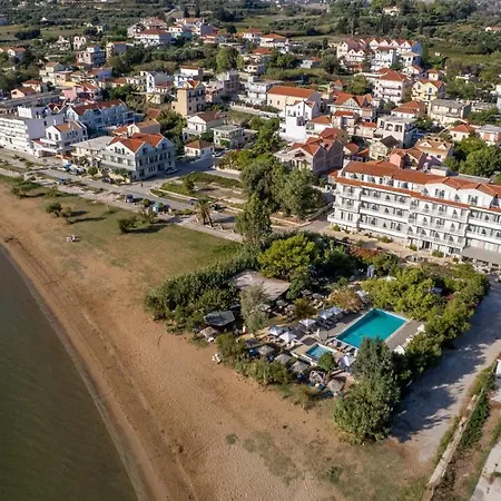 Summery Hotel Lixouri