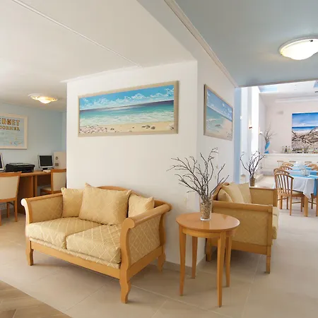 Summery Hotel